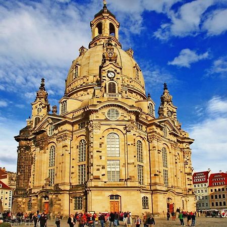Schones Zimmer Naher Bahnhof Neustadt Dresden Zentral Wlan Buitenkant foto